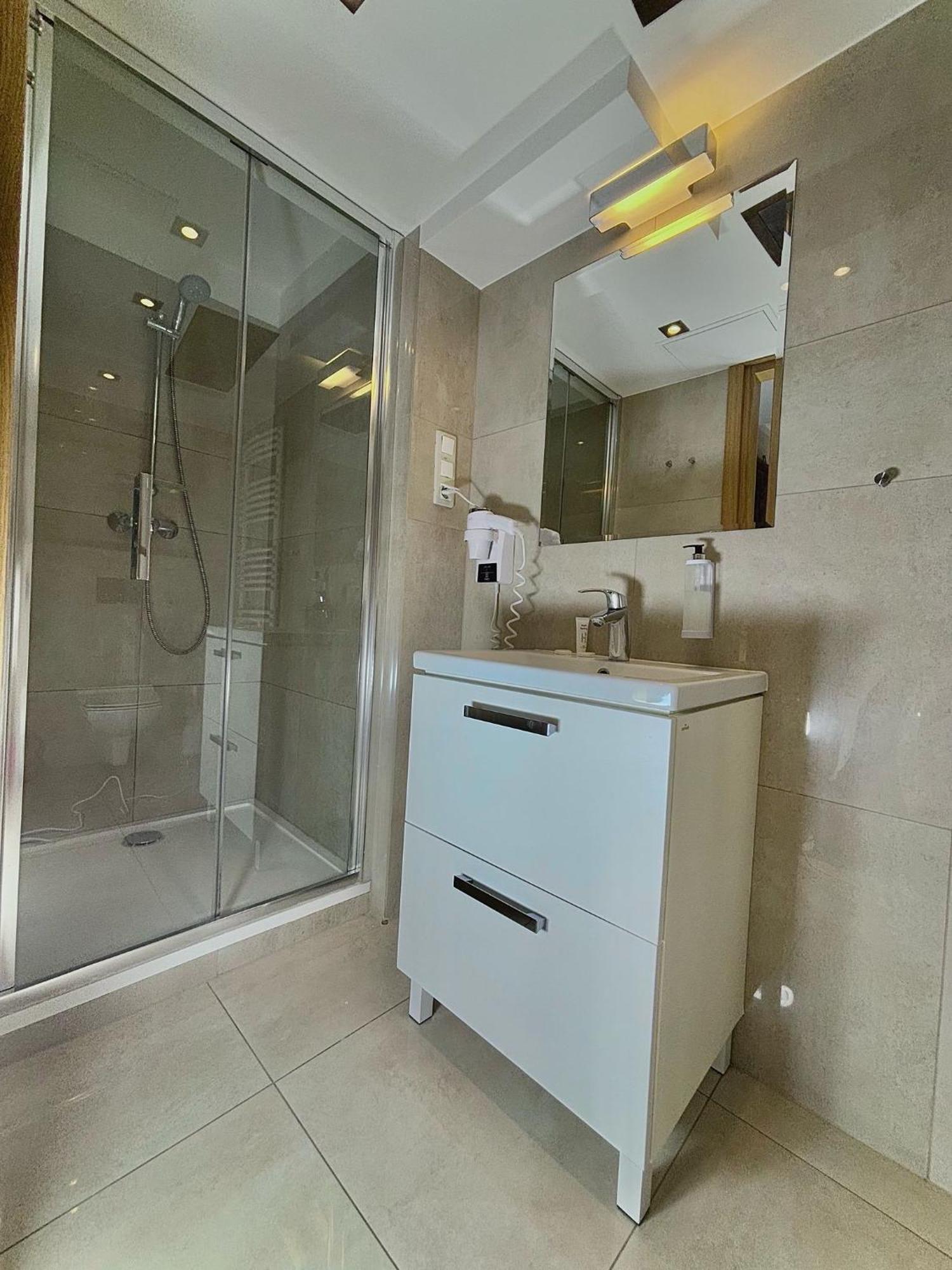 Boutique Provincja Winebar & Aparthotel Olsztyn (Warmian-Masurian)